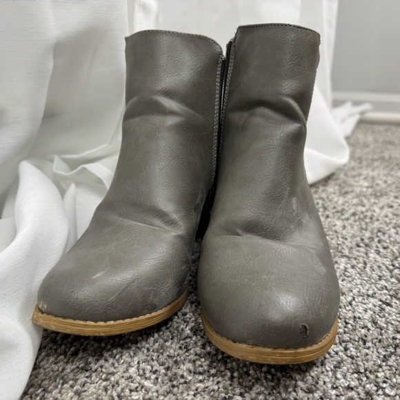 Sparkle Boots Size 9 - Picture 3 of 12